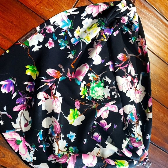 Raigne&Grey scarf - Picture 1 of 3